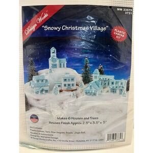 Design Works Snowy Christmas Village Plastic Canvas Kit MM 33575/3731 NEW DIY